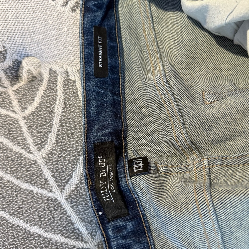 Judy Blue High Rise Blue Jeans - Picture 2 of 3